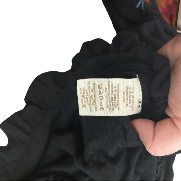 FREE PEOPLE Lita Front Cutout BLOUSE Floral Embroidered Cotton Black Top Size XS - Picture 8 of 10